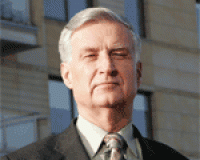 PiotrKuczynski-2.gif